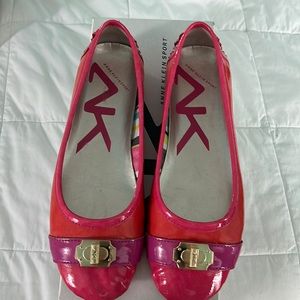Anne Klein Akbalbina Orange/Pink patent leather drivers size 6